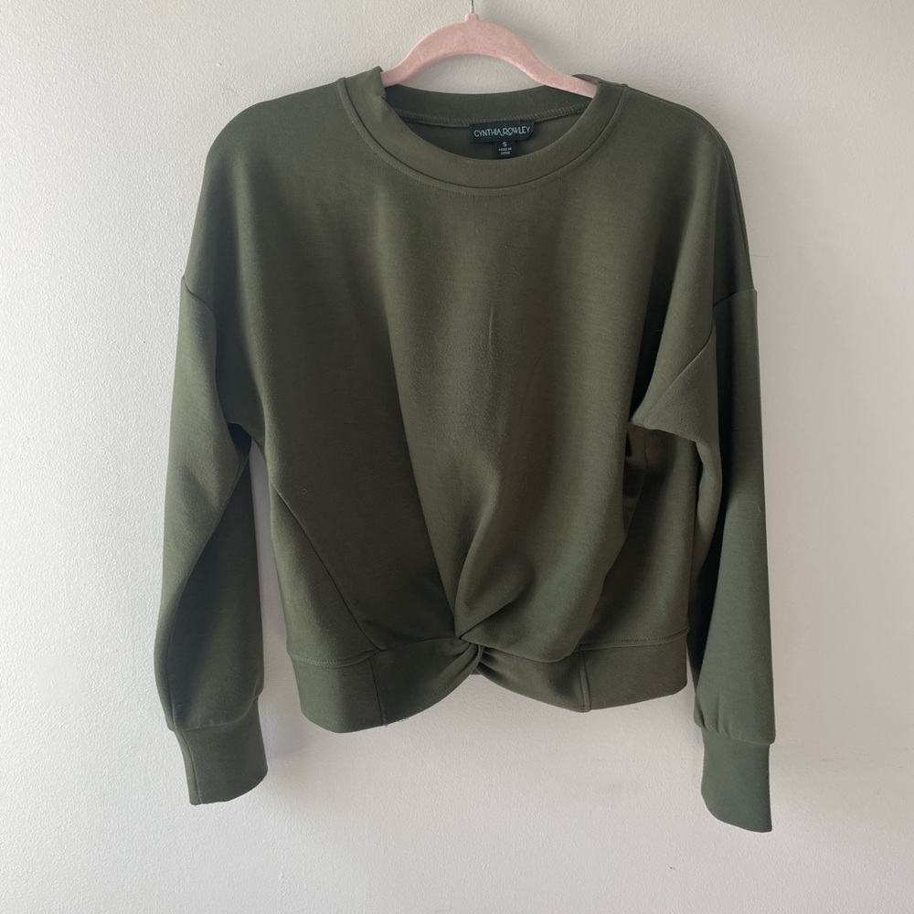 Sweatshirt